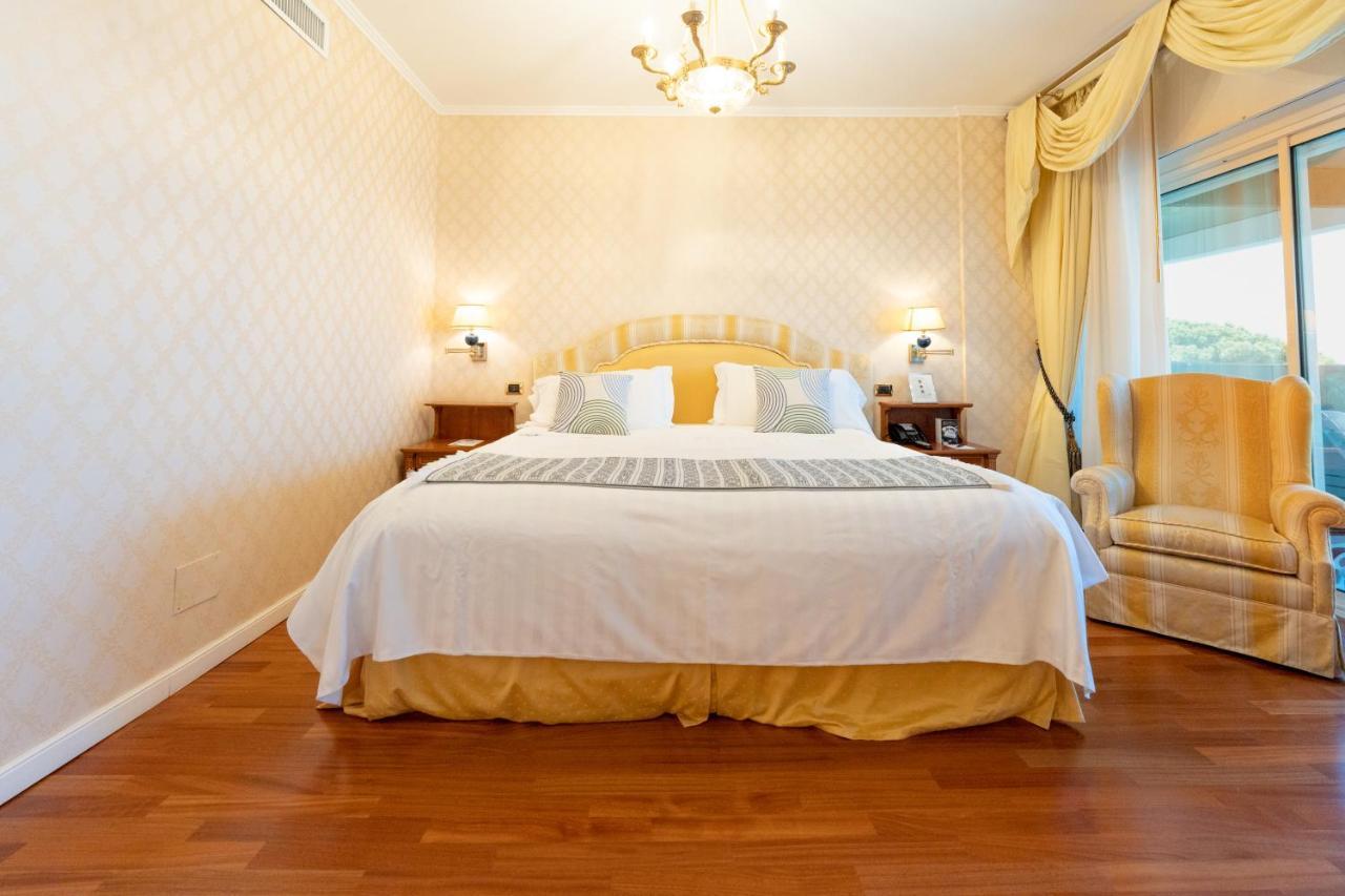 Grand Hotel Del Mare Resort & Spa Bordighera Dış mekan fotoğraf